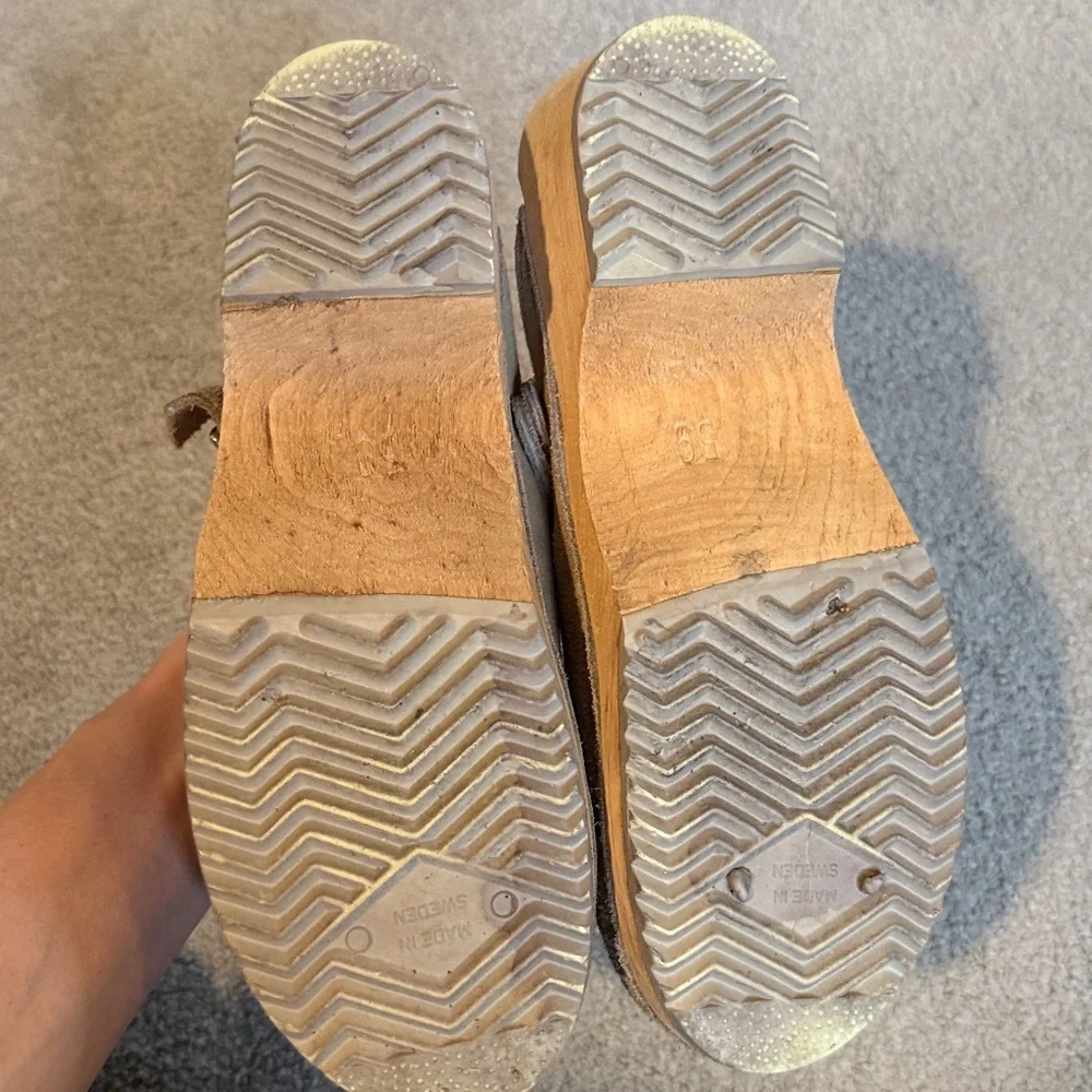 Alma Clogs - Picture 7 of 7